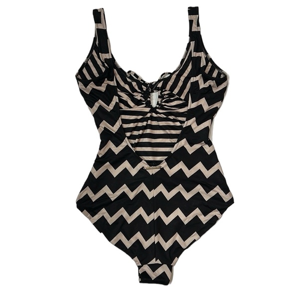 Stella McCartney Drawstring Tunnels Chevron One Piece - Picture 10 of 16